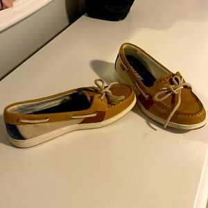 Sperrys size 5.5!